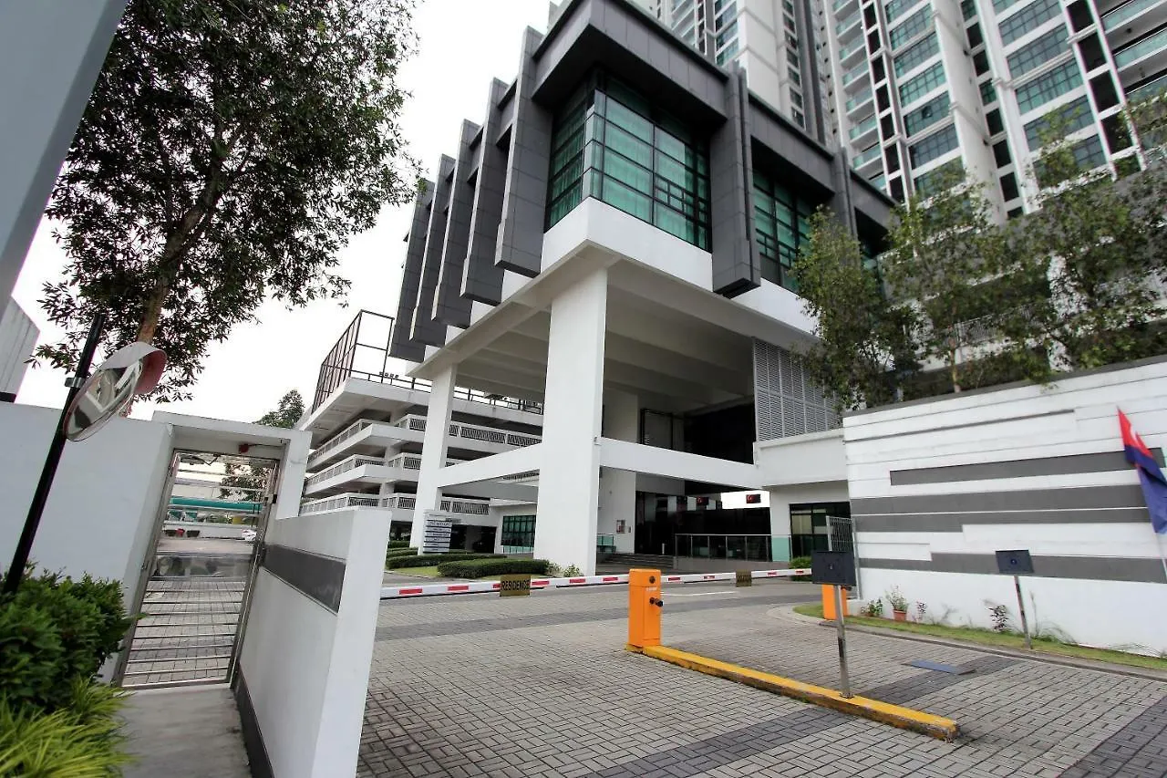 Sky Loft Bukit Indah 5 Minutes Walk To Aeon Johor Bahru Jb Apartment